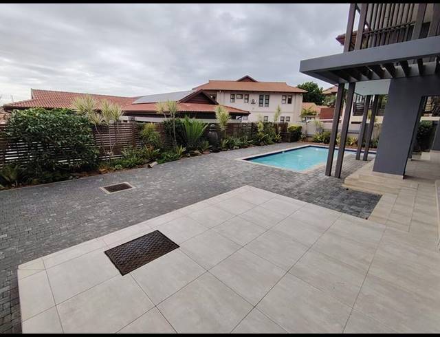 5 BEDROOM HOUSE FOR SALE IN IZINGA